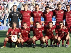 Несколько часов назад футболисты сборной