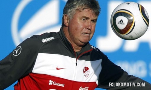 Владимир Абрамов: Хиддинк – омерзительная фигура, любезный человек с жадностью крокодила Владимир Абрамов: Хиддинк – омерзительная фигура, любезный человек с жадностью крокодила