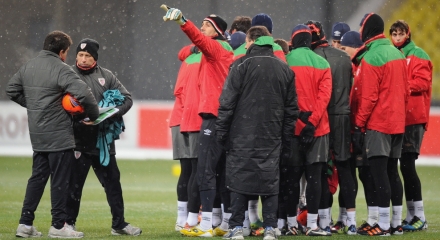 Фотоотчет о прошедшем матче с официального сайта УЕФА