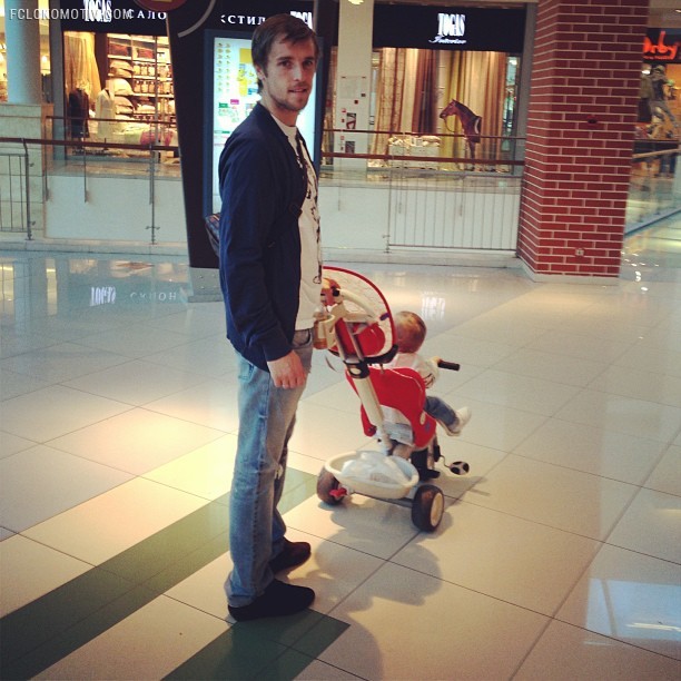 Отцы и дети. Футболисты премьер-лиги со своими детьми