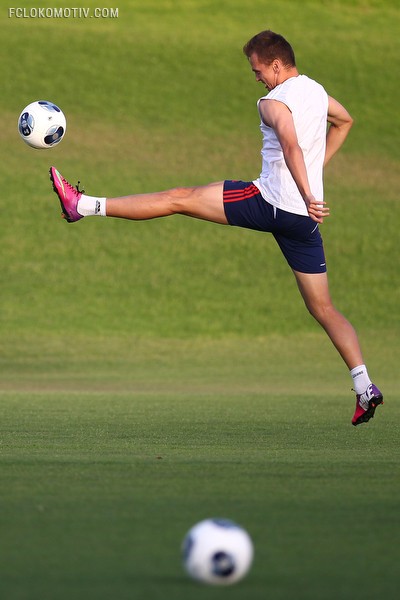 Молодежная сборная России готовится к матчу против Голландии