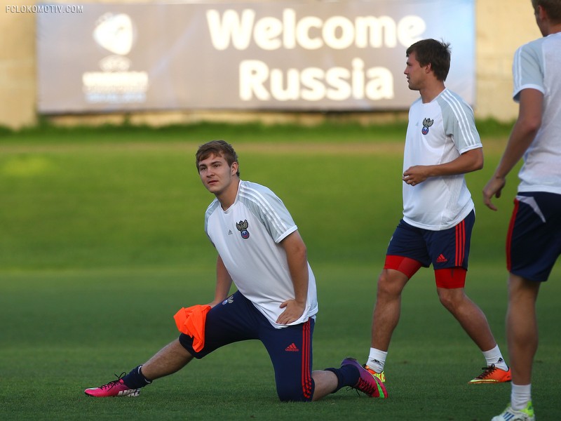 Молодежная сборная России готовится к матчу против Голландии