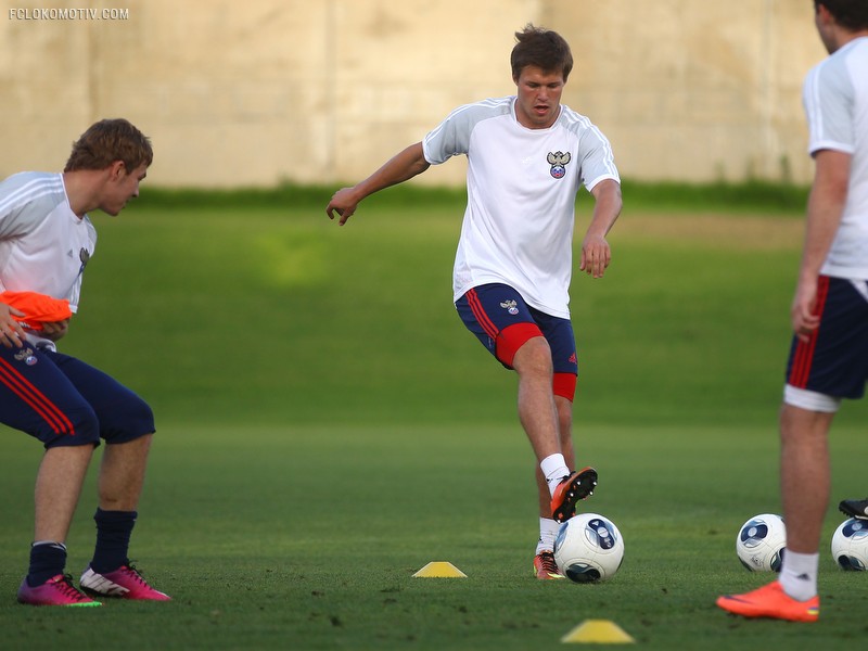 Молодежная сборная России готовится к матчу против Голландии