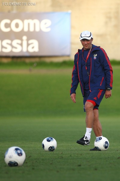 Молодежная сборная России готовится к матчу против Голландии