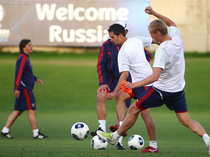 Молодежная сборная России готовится к матчу против Голландии