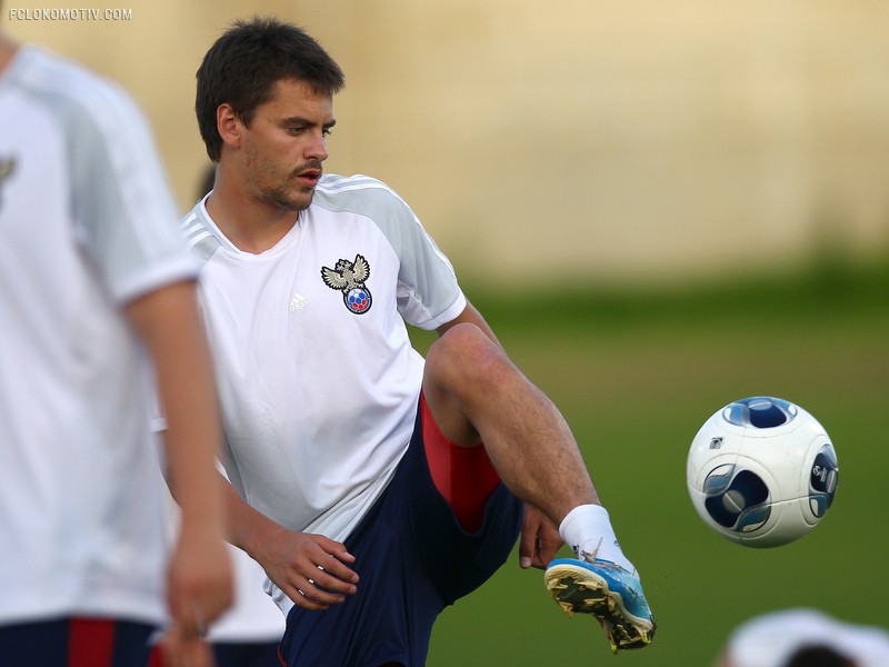 Молодежная сборная России готовится к матчу против Голландии