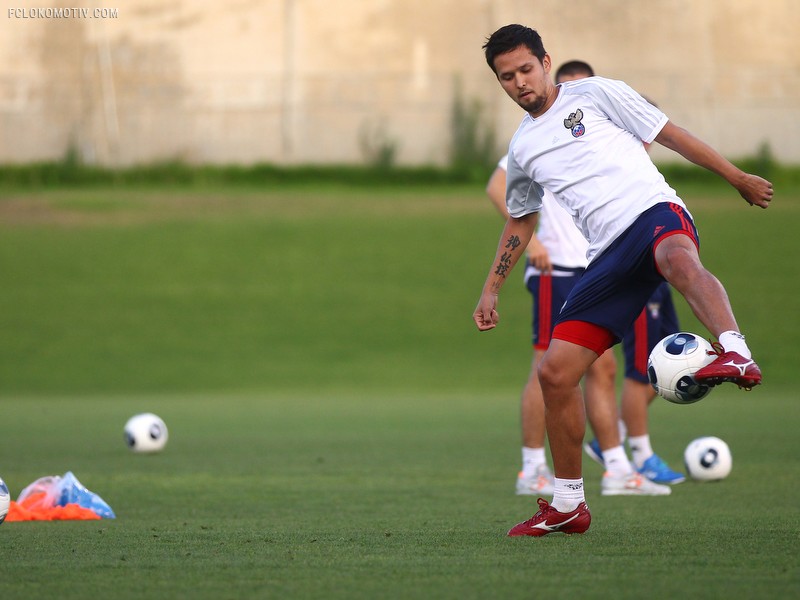 Молодежная сборная России готовится к матчу против Голландии