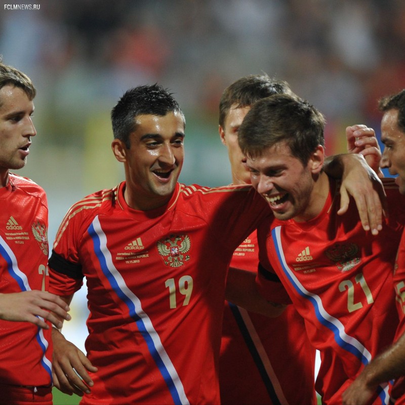 32 участника ЧМ-2014