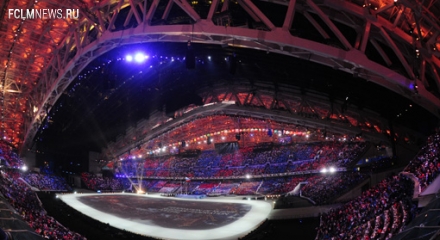 Нам стройка и жить помогает…