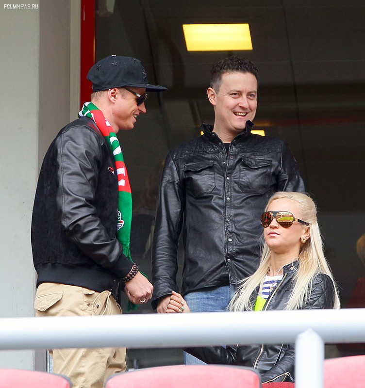 Перформанс «Локо», Бубнов и Тарасов на трибуне