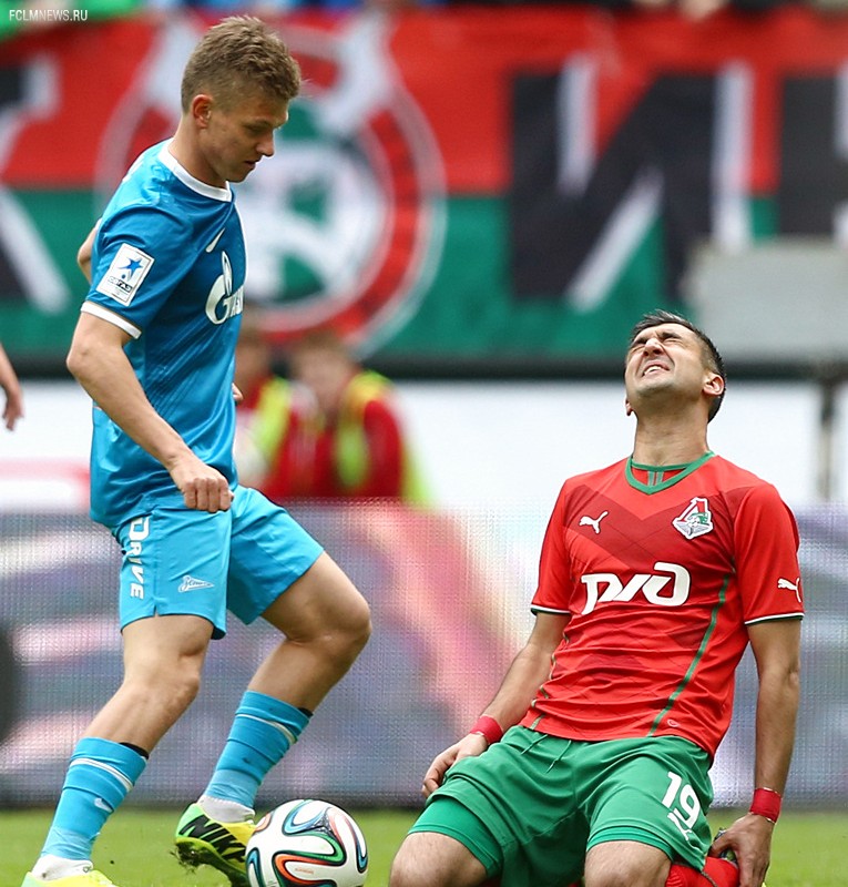 Перформанс «Локо», Бубнов и Тарасов на трибуне