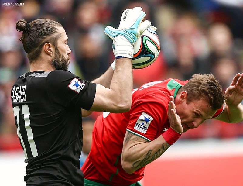 Перформанс «Локо», Бубнов и Тарасов на трибуне