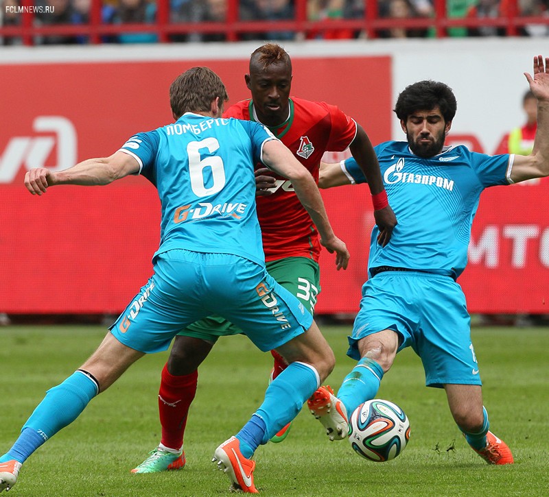 Перформанс «Локо», Бубнов и Тарасов на трибуне