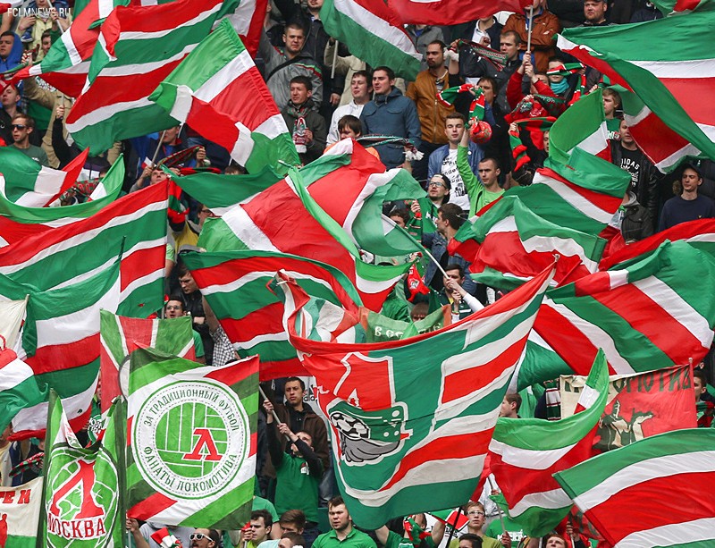 Перформанс «Локо», Бубнов и Тарасов на трибуне