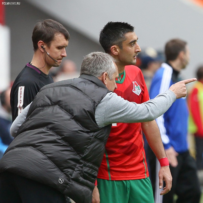 Перформанс «Локо», Бубнов и Тарасов на трибуне