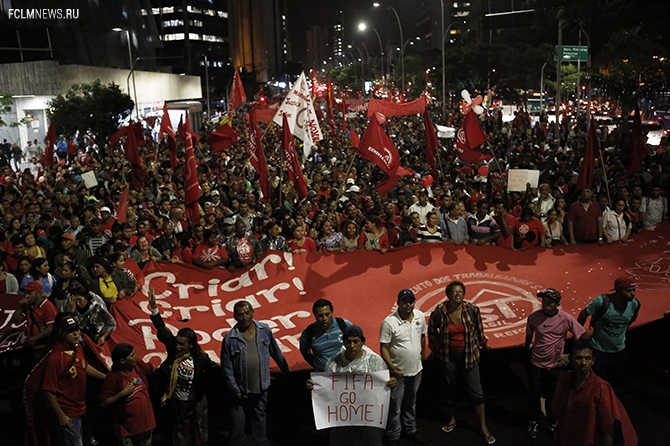 Как Бразилия протестует против чемпионата мира