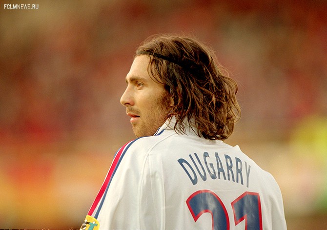 17 футбольных знаменитостей, которых невозможно узнать