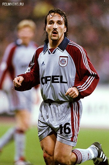 17 футбольных знаменитостей, которых невозможно узнать