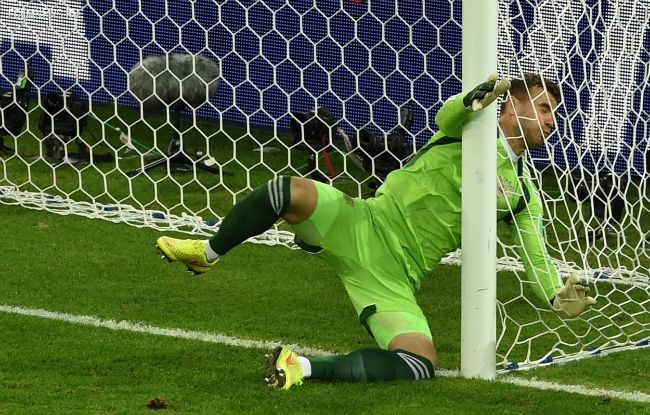 10 неудачников ЧМ. От Акинфеева до Халка