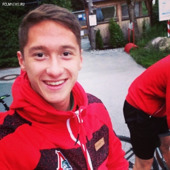 Антон Миранчук ответил на вопросы болельщиков "ВКонтакте".