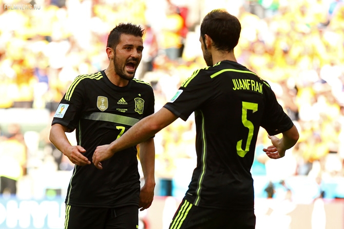 Хави, Джеррард и еще 8 игроков, ушедших из сборной после ЧМ-2014