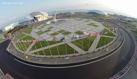 Три тренировочные площадки необходимо во