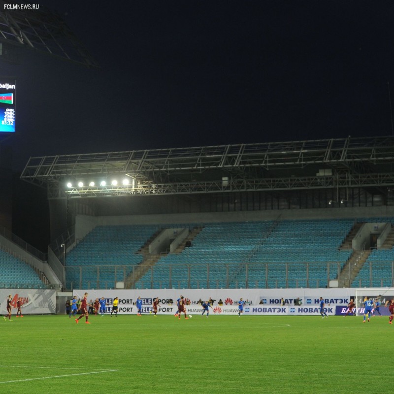 Первый матч сборной России после ЧМ-2014 собрал на "Арене Химки" 3500 зрителей. Фото - Александр ФЕДОРОВ, "СЭ"