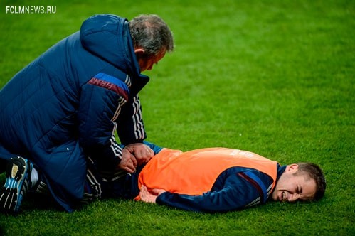 По ходу занятия почувствовал боль Виктор Файзулин