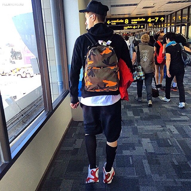 Пока рубль падает. Как отдыхают футболисты