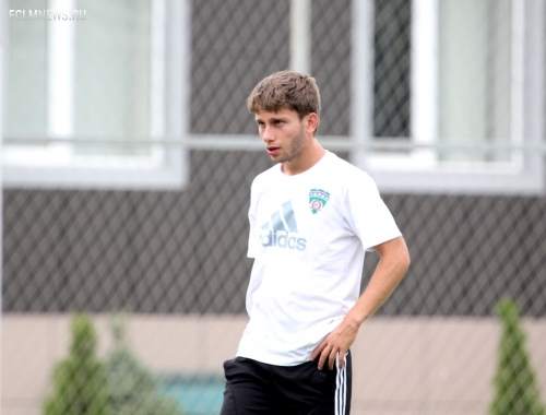 Открывайте, свои!