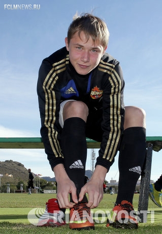 Открывайте, свои!