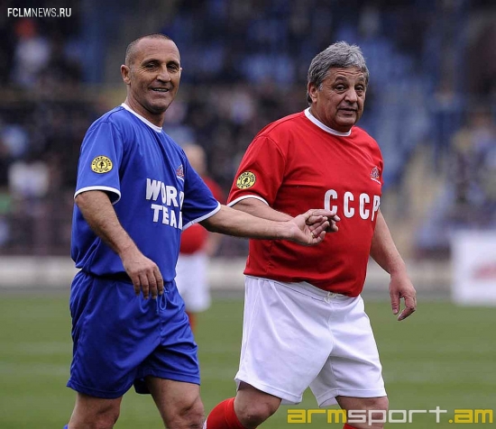 Сборная СССР сыграла вничью со Сборной Мира (фото)