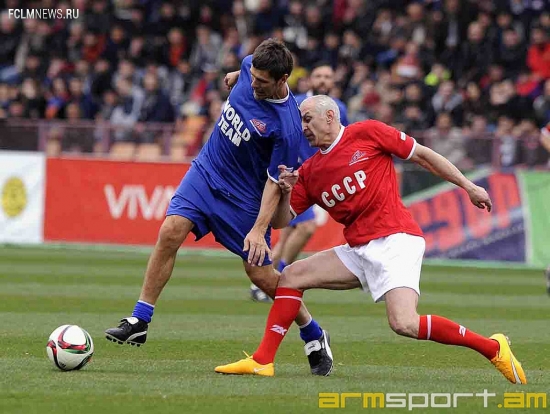 Сборная СССР сыграла вничью со Сборной Мира (фото)