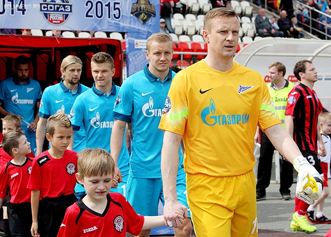 Фотообзор лучших моментов 29-го тура Премьер-Лиги.