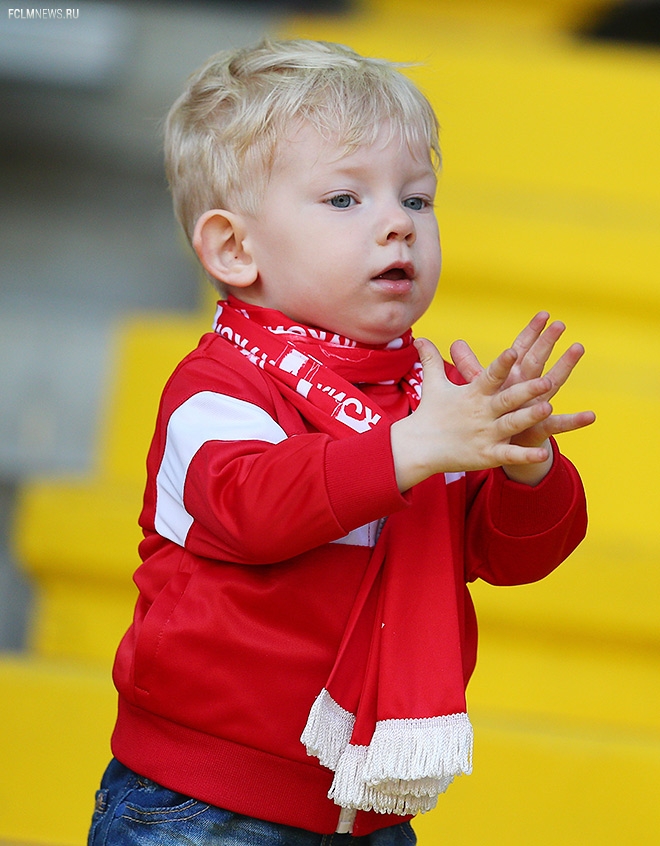 Фотообзор лучших моментов 29-го тура Премьер-Лиги.