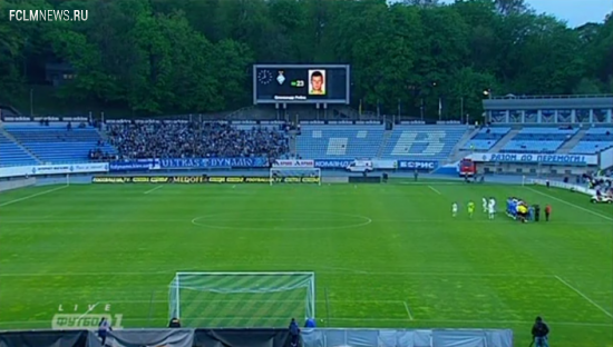 Как насчитать 8500 зрителей на пустом стадионе