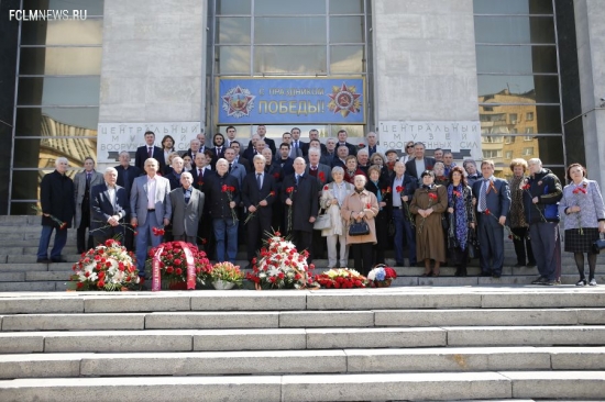 Ветераны футбола почтили память павших 