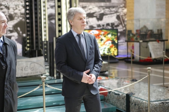 Ветераны футбола почтили память павших 