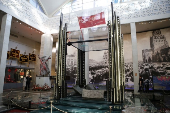 Ветераны футбола почтили память павших 