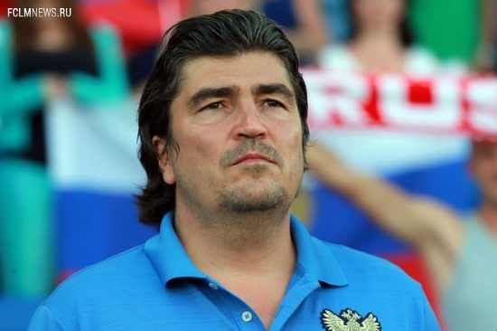 Великолепная семерка и вратарь: главные претенденты на пост тренера сборной