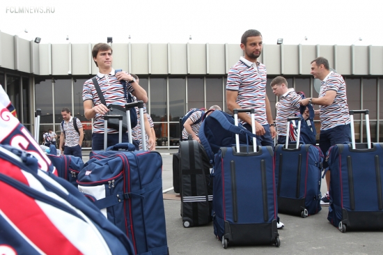 Сборная России по пляжному футболу отправилась на Европейские игры в Баку