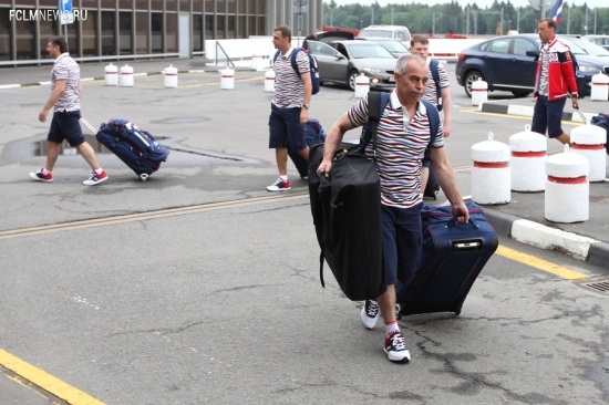 Сборная России по пляжному футболу отправилась на Европейские игры в Баку