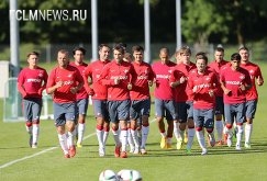 Новый лимит, новый шанс для молодых тренеров и игроков. Стартует ЧР по футболу