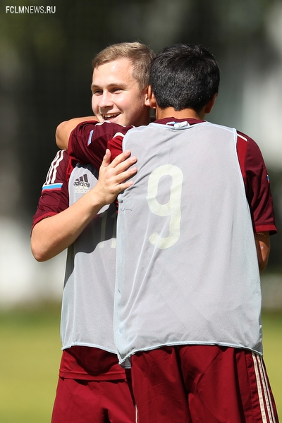 Юноши готовятся в Новогорске