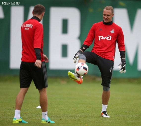  Матрёшка Чорлуки, пронзительный взгляд Майкона и силач Галаджан. Фото тренировки