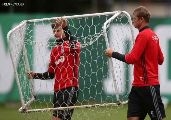  Матрёшка Чорлуки, пронзительный взгляд Майкона и силач Галаджан. Фото тренировки