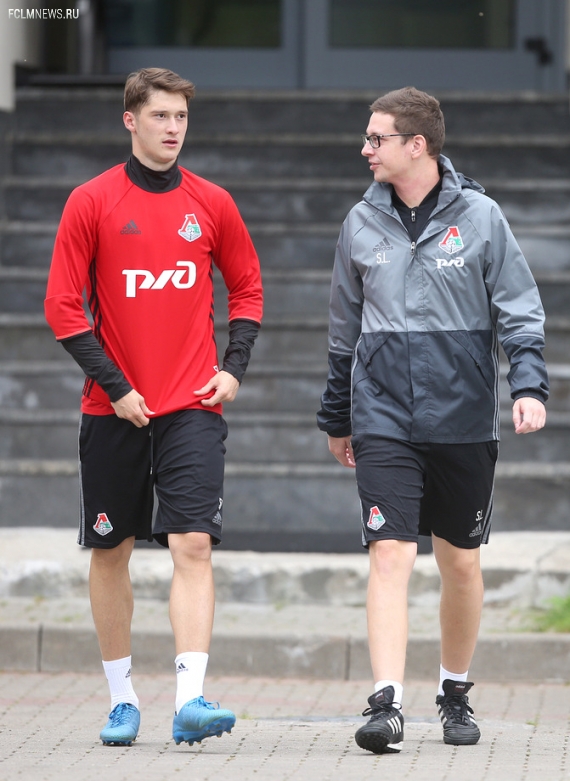  Матрёшка Чорлуки, пронзительный взгляд Майкона и силач Галаджан. Фото тренировки