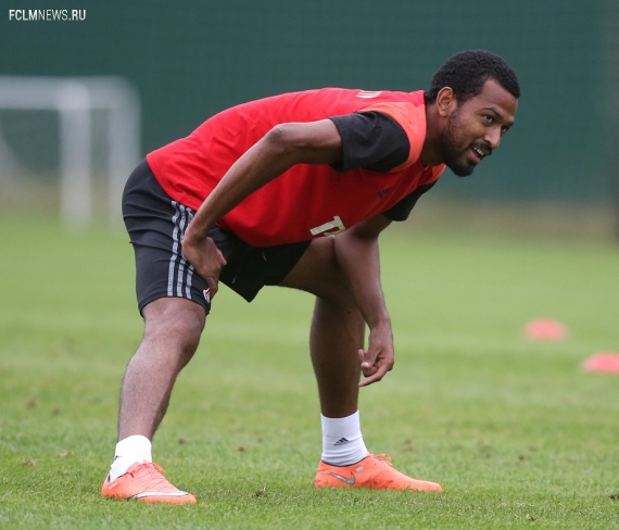  Матрёшка Чорлуки, пронзительный взгляд Майкона и силач Галаджан. Фото тренировки