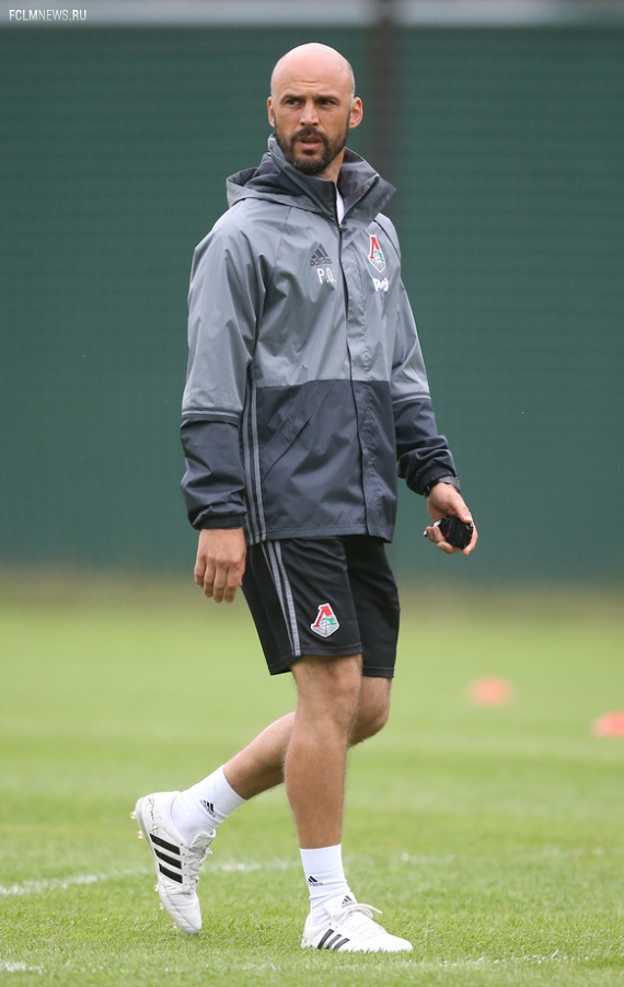  Матрёшка Чорлуки, пронзительный взгляд Майкона и силач Галаджан. Фото тренировки