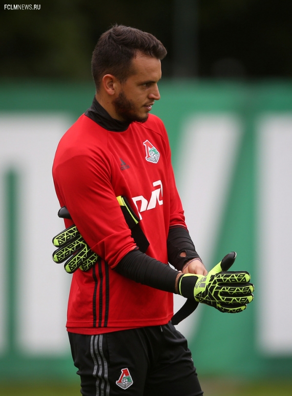  Матрёшка Чорлуки, пронзительный взгляд Майкона и силач Галаджан. Фото тренировки